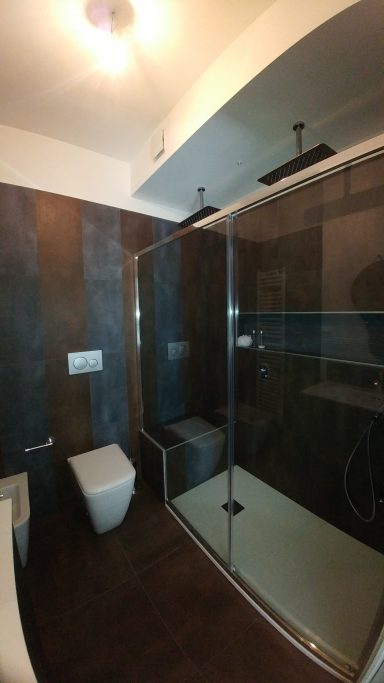 via cechov - bagno in suite